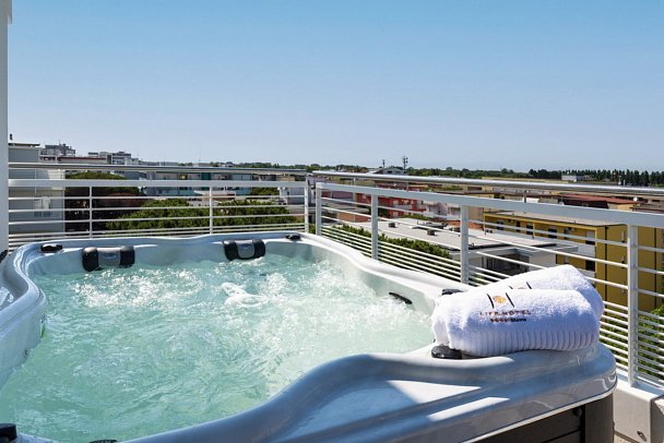 Life Hotel
