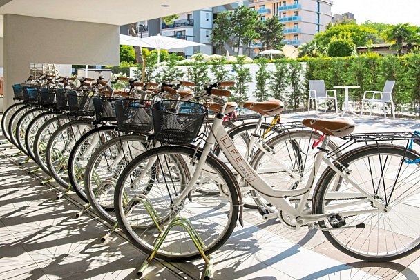 Life Hotel