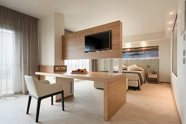 Laguna Park Hotel - Juniorsuite Bella Vista (Zimmercodierung JBN)