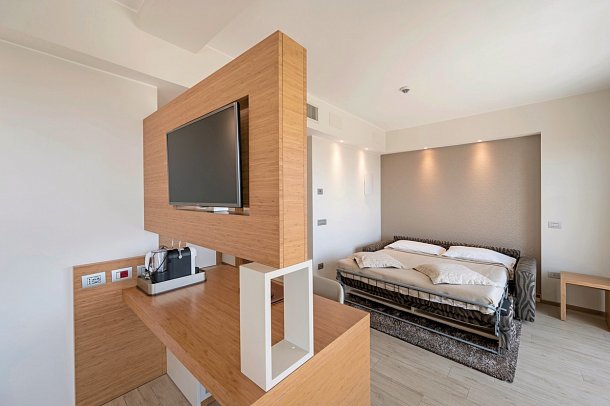 Laguna Park Hotel - Wohnbeispiel Juniorsuite Bella Vista (Zimmercodierung JBN)