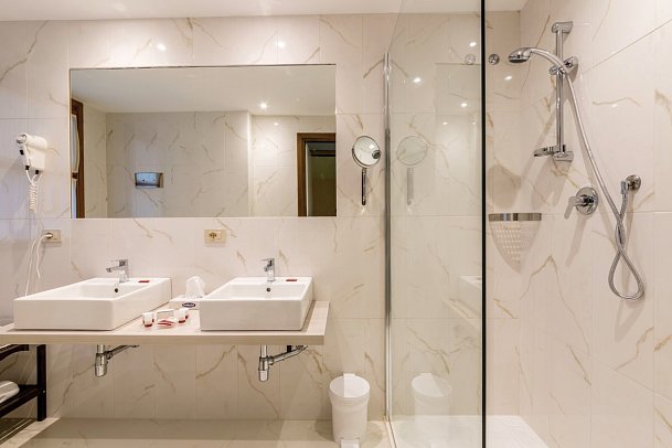 Excelsior - Beispiel Bad (Zimmercodierung DS1)