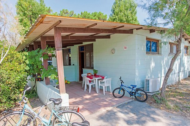 Feriendorf Rosapineta Süd - Wohnbeispiel 1-Zimmer-Chalet (Zimmercodierung HX1)