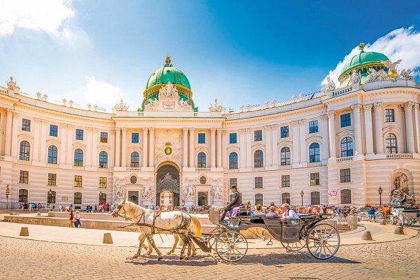 Radreise von Wien nach Budapest - Wien - Hofburg