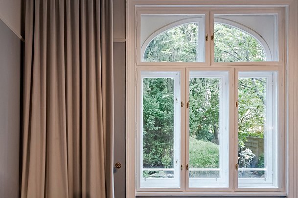 hideauts hotels Villa R - Wohnbeispiel Doppelzimmer Chic Gartenblick (Zimmercodierung DB2)