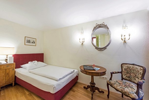 Hotel Graben - Wohnbeispiel Einzelzimmer Standard (Zimmercodierung EG1)