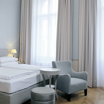 Hotel Kärntnerhof - Wohnbeispiel Doppelzimmer Medium (Zimmercodierung DG1)