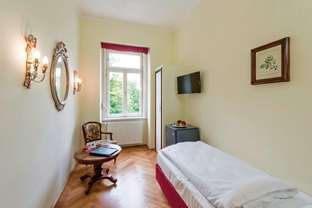 Hotel Regina - Wohnbeispiel Einzelzimmer Standard (Zimmercodierung EG1)