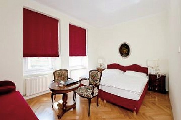 Hotel Regina - Wohnbeispiel Doppelzimmer Standard (Zimmercodierung DG1)