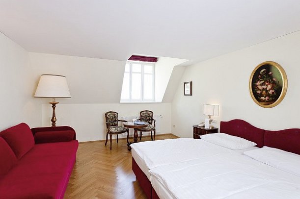 Hotel Regina - Wohnbeispiel Doppelzimmer Standard (Zimmercodierung DG1)