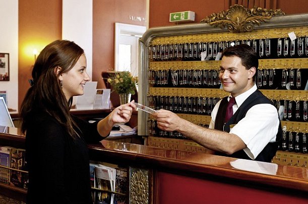 Hotel Regina - Rezeption