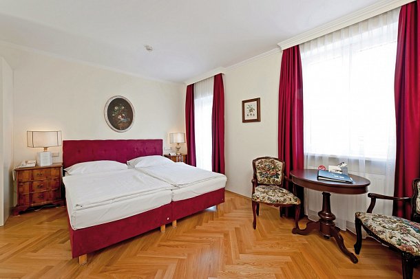 Hotel Regina - Wohnbeispiel Doppelzimmer Standard (Zimmercodierung DG1)