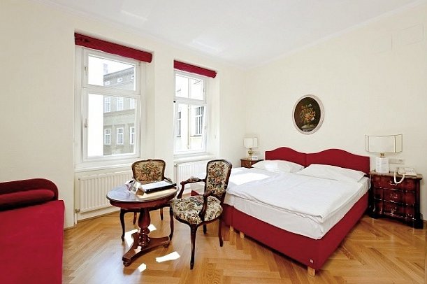 Hotel Regina - Wohnbeispiel Doppelzimmer Standard (Zimmercodierung DG1)