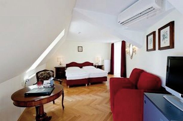 Hotel Regina - Wohnbeispiel Doppelzimmer Standard (Zimmercodierung DG1)