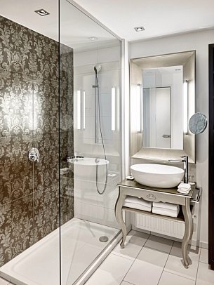 Steigenberger Hotel Herrenhof Wien - Wohnbeispiel Doppelzimmer Deluxe (Zimmercodierung DD1)