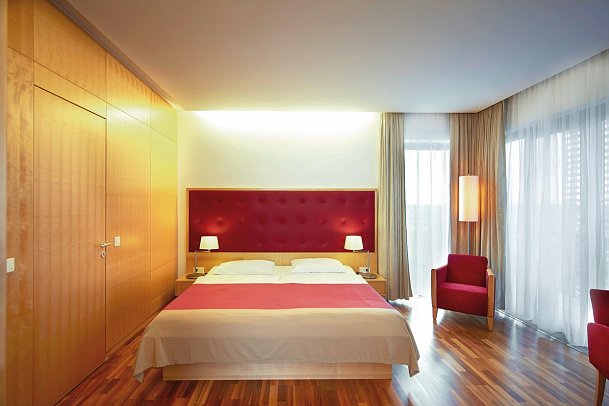 Therme Laa | Hotel | Silent Spa | Villas - Wohnbeispiel Doppelzimmer Superior (Zimmercodierung DS1)