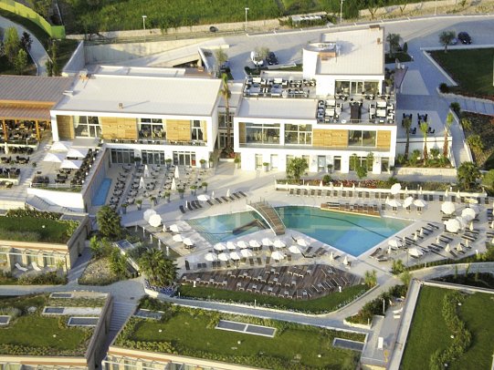 Parc Hotel Germano Suites - Außenansicht