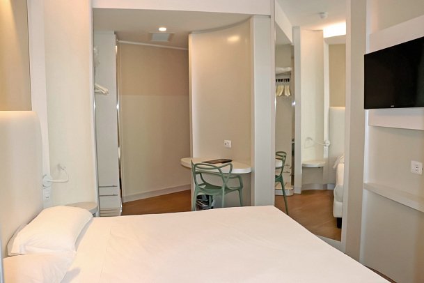 Ark Hotel - Wohnbeispiel Einzelzimmer Superior (Zimmercodierung ES1)