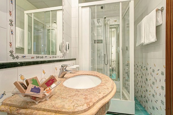 Hotel Firenze - Wohnbeispiel Doppelzimmer (Zimmercodierung DB1)