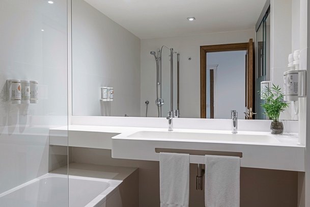 Iberostar Selection Andalucía Playa - Badbeispiel Doppelzimmer (Zimmercodierungen DB1, DB2, D1N & D2N)