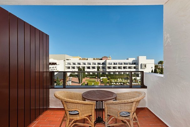 Hotel Fuerte Conil-Resort - Balkonbsp. Familienzimmer mit 2 Schlafzimmern (Zimmercodierung FB1)