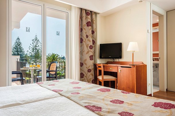 Hipotels Flamenco Conil - Wohnbeispiel Doppelzimmer seitl. Meerblick (Zimmercodierung DBN)