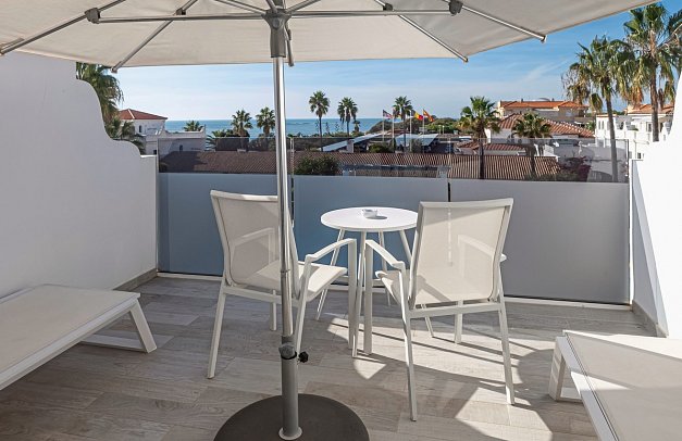 Hotel Playa de la Luz - Balkonbeispiel Studio (Zimmercodierung SB1)