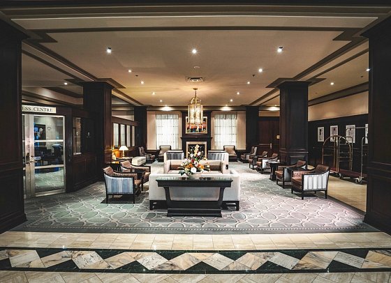 Lord Elgin Hotel