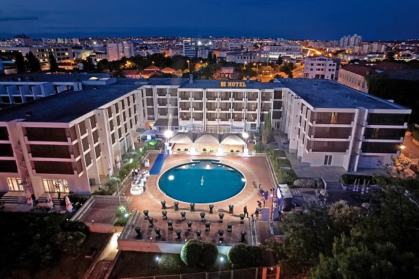 Hotel Kolovare