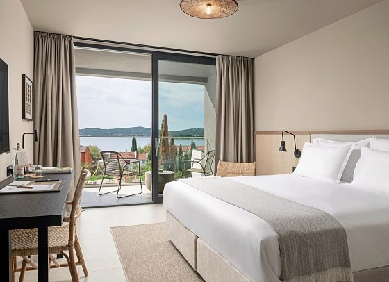 Molum Hotel & Residences - Whsp. Doppelzimmer Superior King Meerblick (Zimmercodierung DSM)