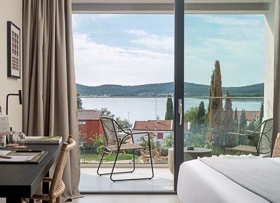 Molum Hotel & Residences - Whsp. Doppelzimmer Superior King Meerblick (Zimmercodierung DSM)