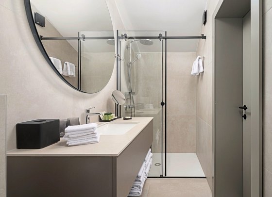Molum Hotel & Residences - Beispiel Bad Apt. 2 Schlafzimmer Duplex Residence Annex (Zimmercodierung ASI)