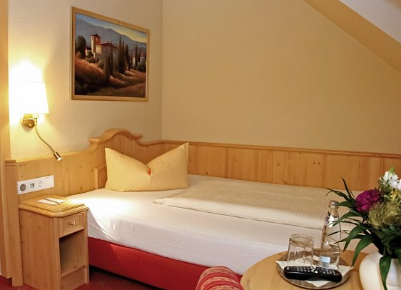 Kurpark Flair Hotel im Ilsetal - Wohnbeispiel Einzelzimmer Standard (Zimmercodierung EG1)