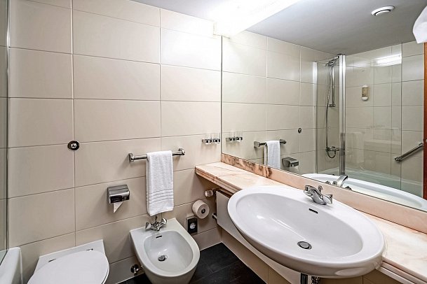 AHORN Harz Hotel Braunlage - Wohnbeispiel Doppelzimmer Classic (Zimmercodierungen DB1, DB5, DB6, FB1, FB3, FB4, EB1, EB3, EB4, DC3 & DC4)