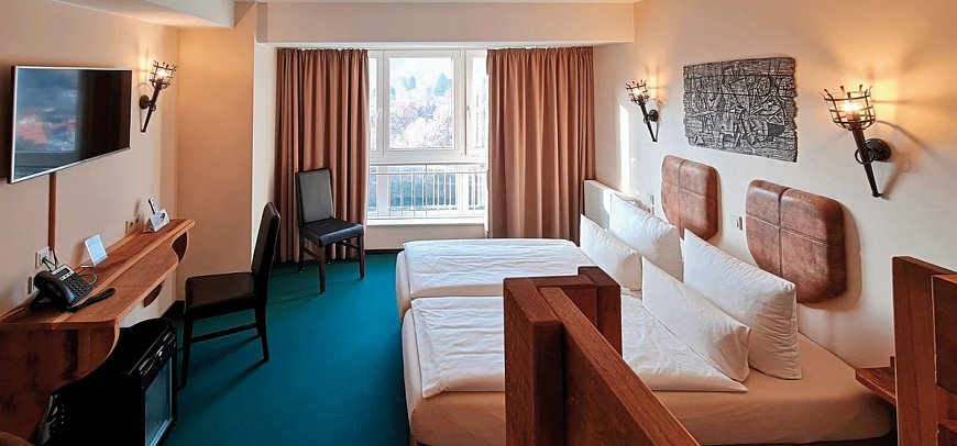 Hasseröder Burghotel - Wohnbeispiel Familienzimmer (Zimmercodierung FB1)