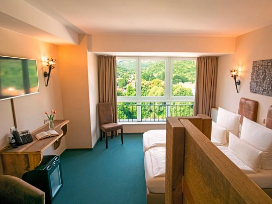 Hasseröder Burghotel - Wohnbeispiel Familienzimmer (Zimmercodierung FB1)