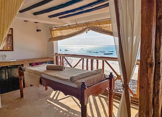 AHG Dream's Bay Beach Hotel