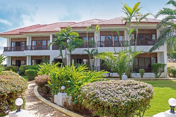 AHG Hisia Nungwi Experience