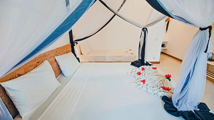 AHG Sun Bay Mlilile Beach