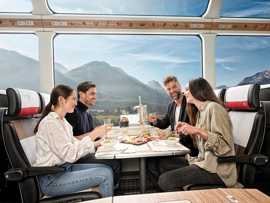 Bahnerlebnis Schweiz pur - Glacier Express, 2. Klasse