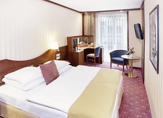 Best Western Premier Grand Hotel Russischer Hof - Wohnbeispiel Doppelzimmer Komfort (Zimmercodierung DF1)