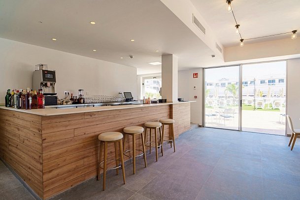 Cordial Marina Blanca