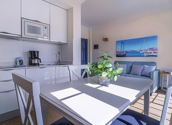Cordial Marina Blanca - Wohnbeispiel Appartement 1 Schlafzimmer (Zimmercodierung AB1)