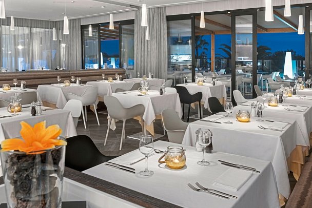 Elba Lanzarote Premium Suites