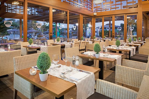 Elba Lanzarote Premium Suites
