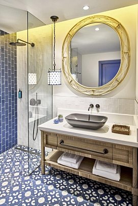 Seaside Los Jameos - Badbeispiel Deluxe Typ C (Zimmercodierungen DDD, DCD & DD1)