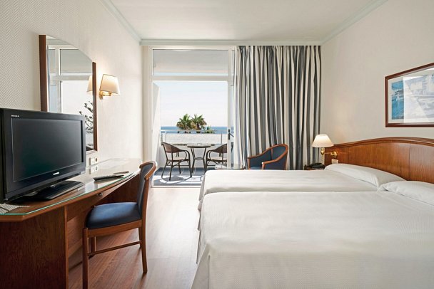 VIK Hotel San Antonio - Wohnbeispiel Doppelzimmer Komfort Meerblick (Zimmercodierungen DFM & DF1)