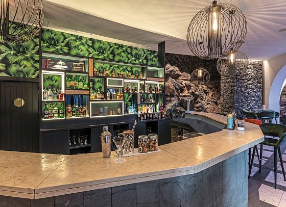 LIVVO Volcán Lanzarote - Pub Los Jameos