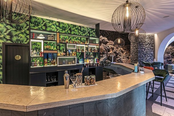 LIVVO Volcán Lanzarote - Pub Los Jameos