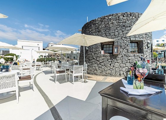 LIVVO Volcán Lanzarote - Snackbar Las Coloradas