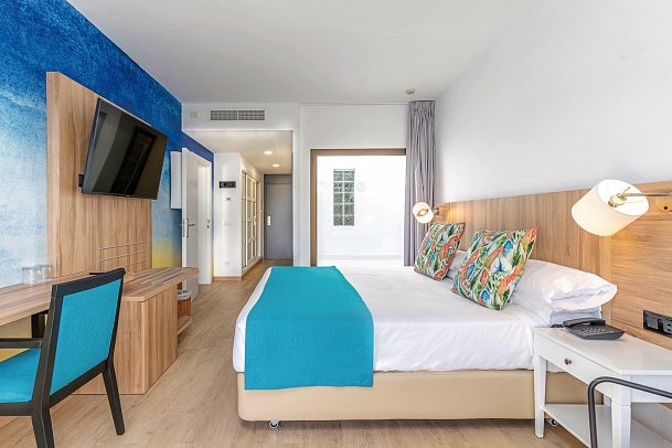 Hotel Costa Calero Thalasso & Spa - Wohnbeispiel Familienzimmer mit Verbindungstür (Zimmercodierung FV1)